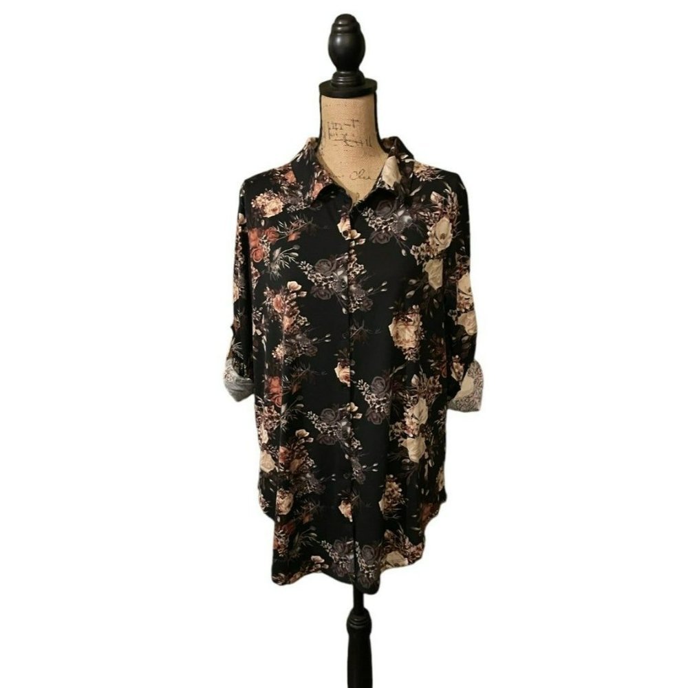 LuLaRoe Valentina Button Down Top